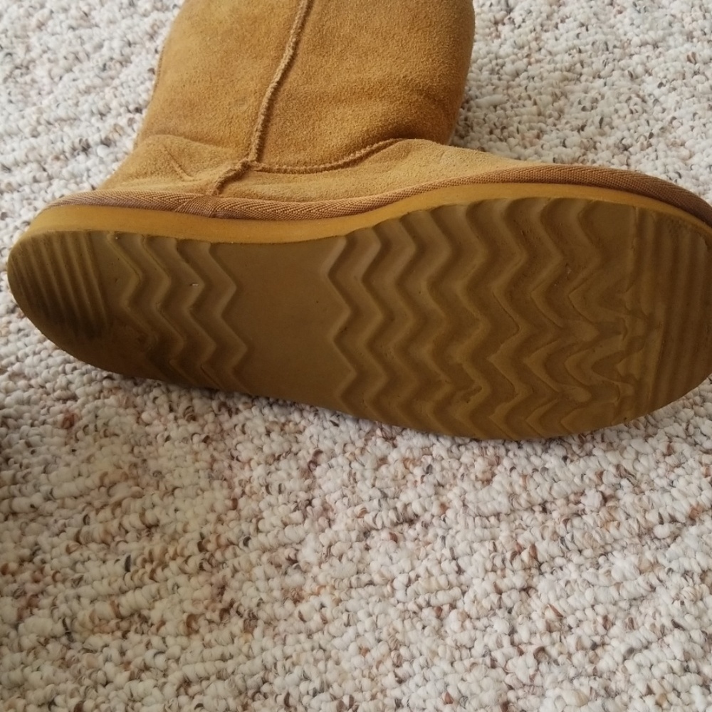 Booties - Picture 7 of 8